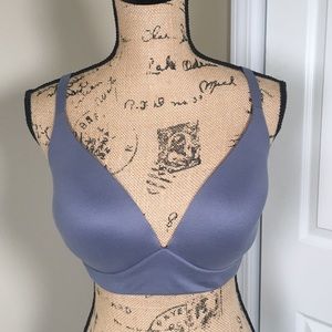 Victoria’s Secret No Wire Gray Racer Back Bra 36DD